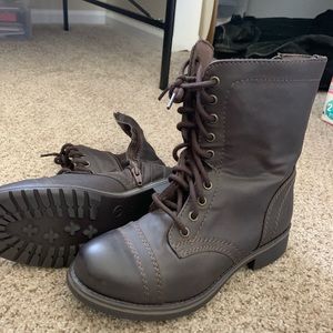 Mossimo Supply Co. combat boots with size zipper.